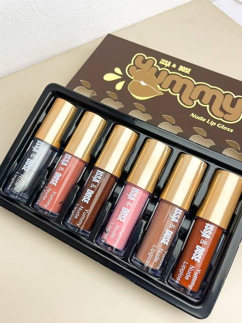 Yummy Nude Lip Gloss – Set de 6 teintes (Issa & Dose)